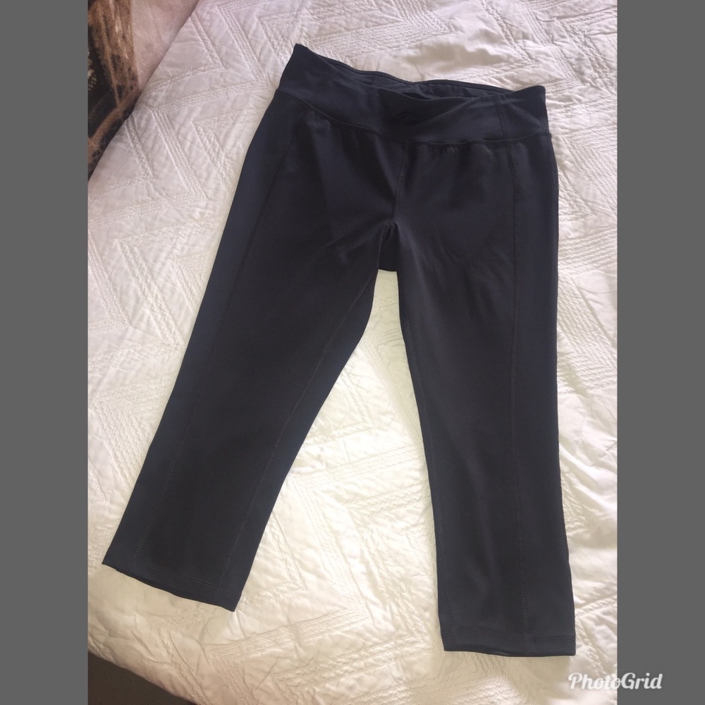 Dry fit workout leggings!